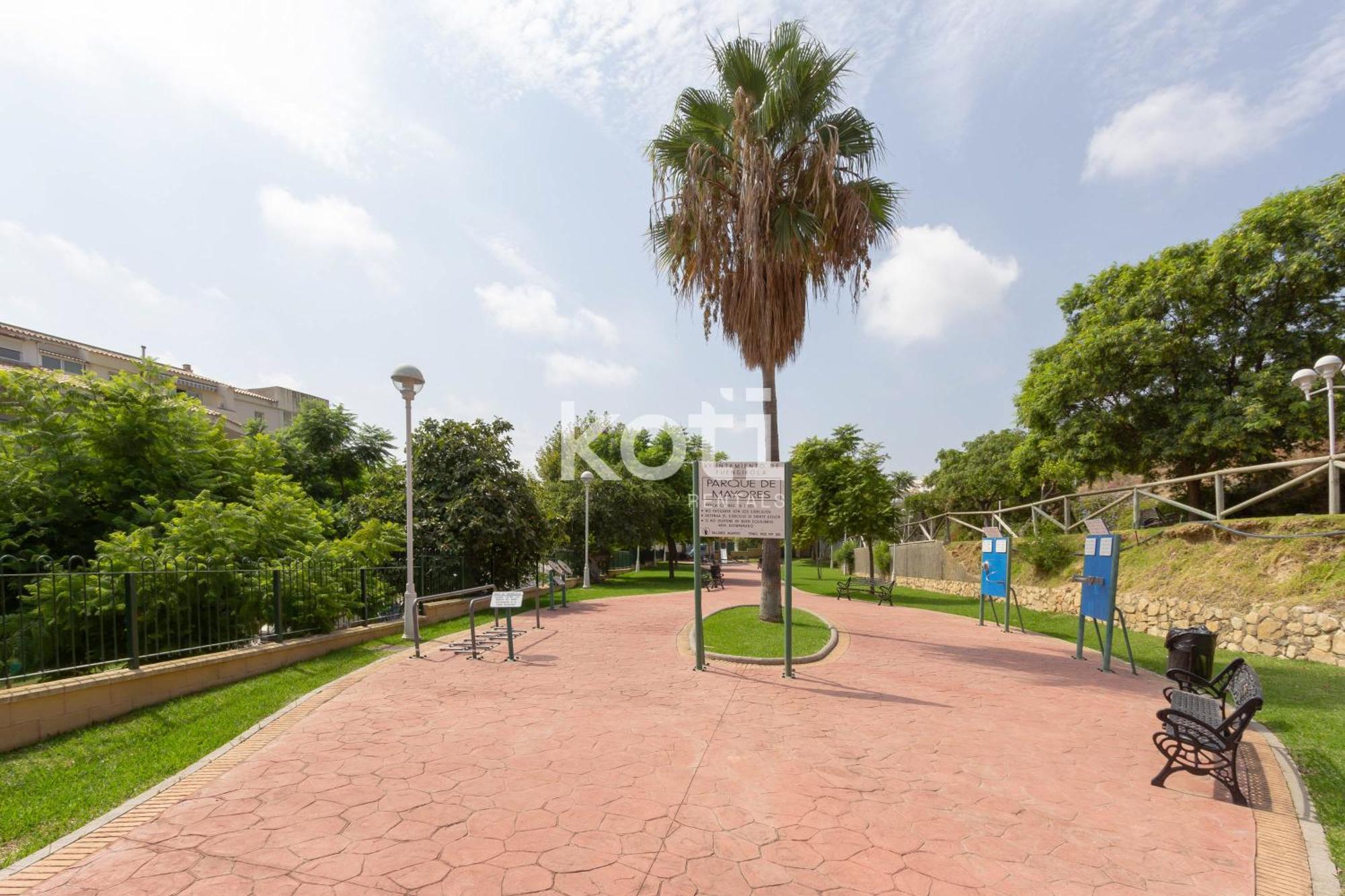 Koti Rentals - Nenufar Fuengirola Esterno foto